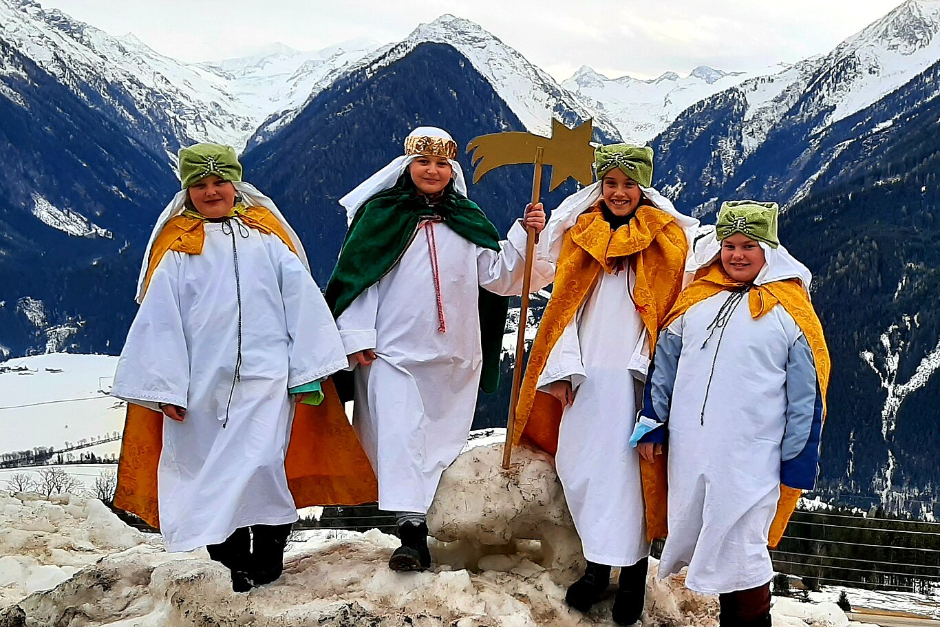 Sternsingergruppe aus Neukirchen