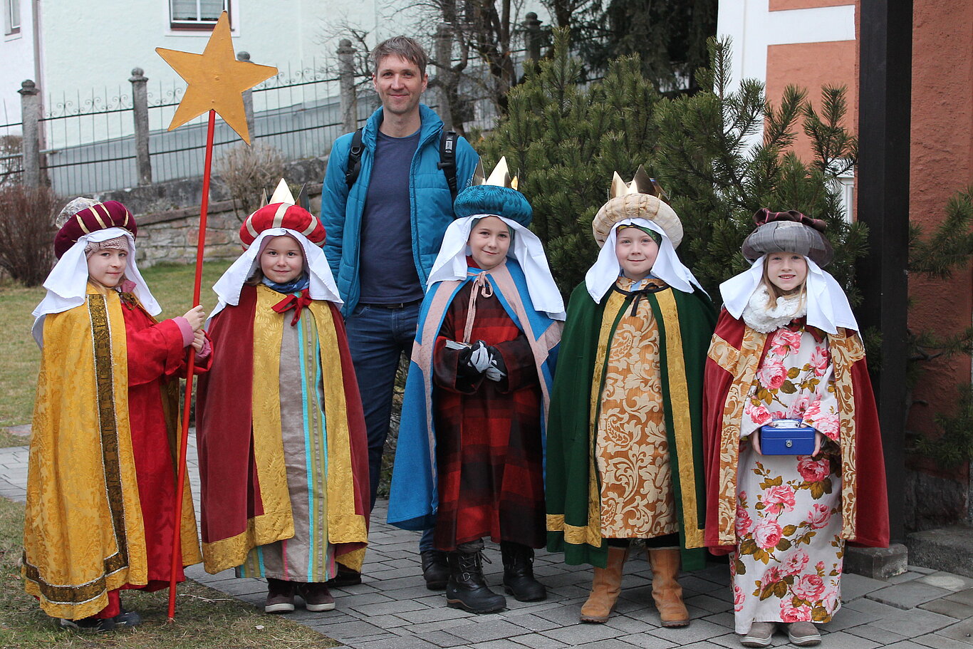 Sternsingergruppe aus Golling
