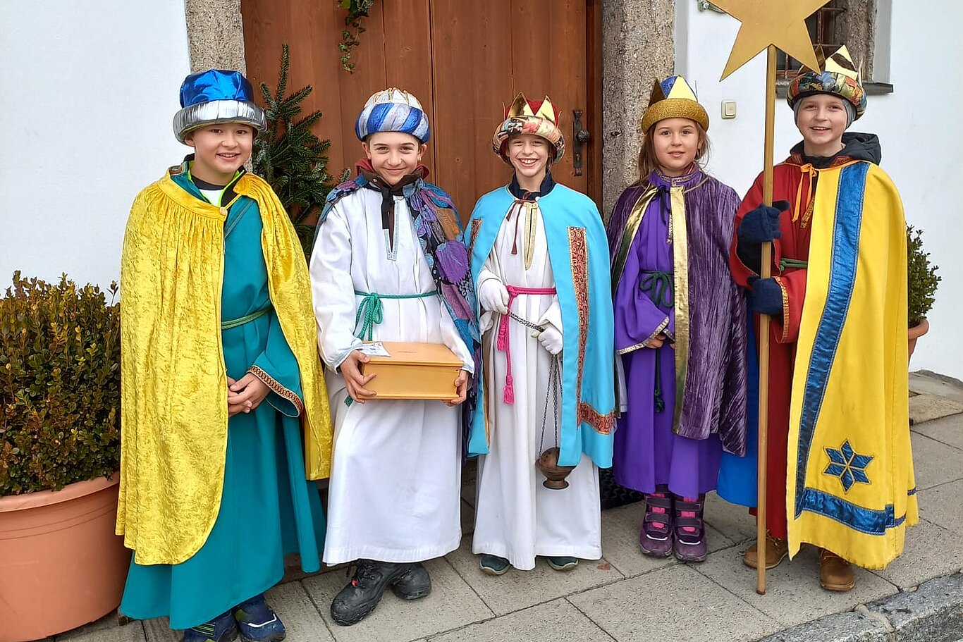 Sternsingergruppe aus Waidring