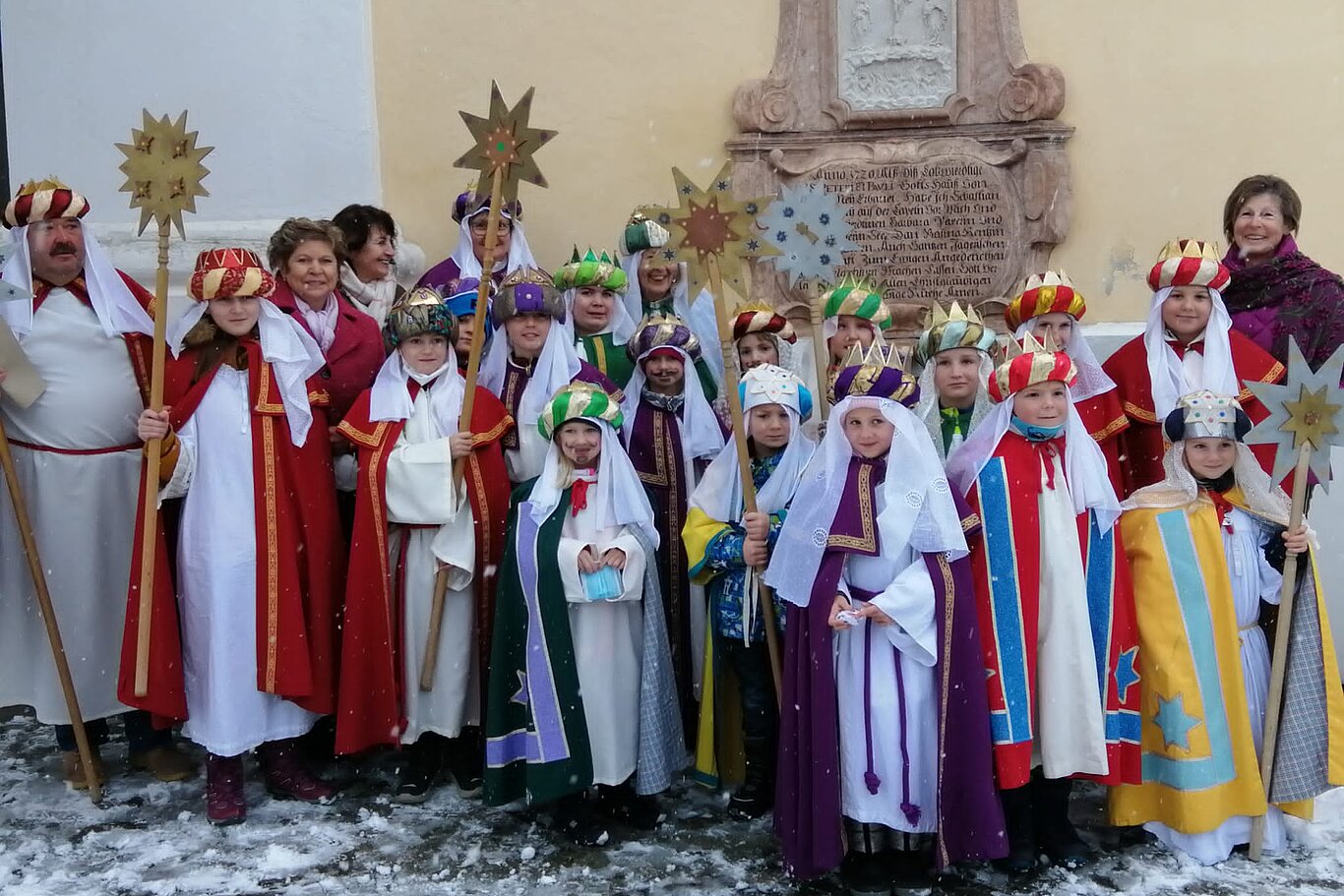 Sternsingerkinder aus Kössen
